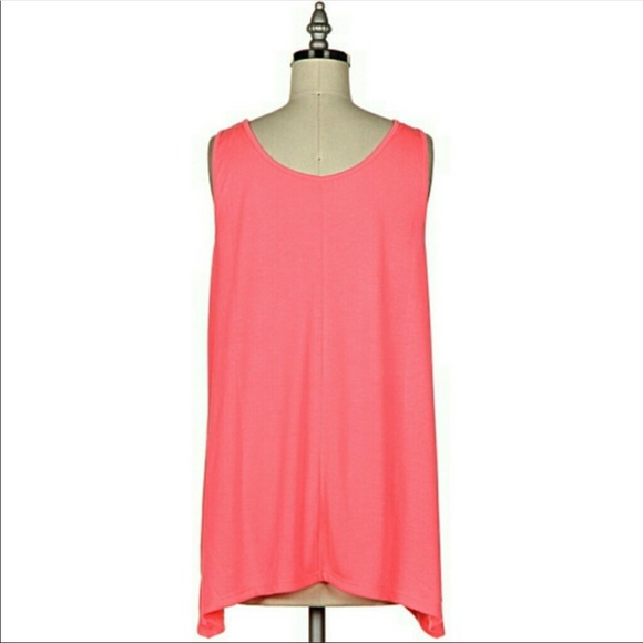 ✨HP✨NWT Scoop Neck Sequin Chevron Tank - Picture 2 of 2